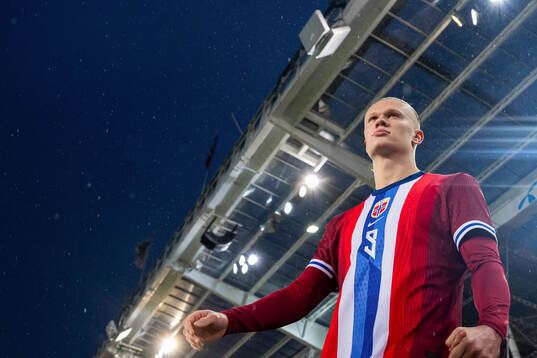 Erling Braut Haaland of Norway enters the pitch
