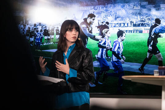 Elsa Alm, debattör, fotbollssupporter och ungsekreterare i