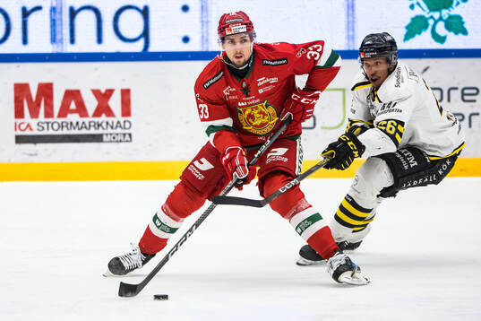 Moras William Pethrus och AIKs Oscar Nord