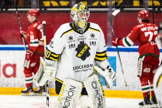 AIKs målvakt Tobias Normann deppar
