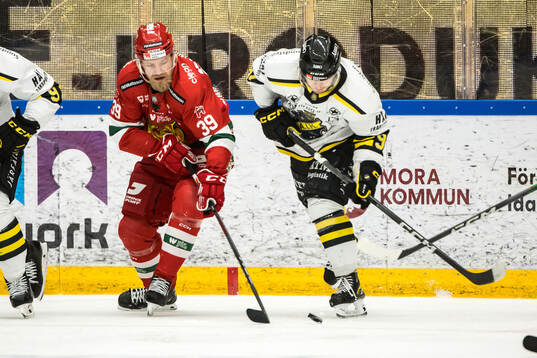 Moras Kristoffer Gunnarsson och AIKs Zion Nybeck