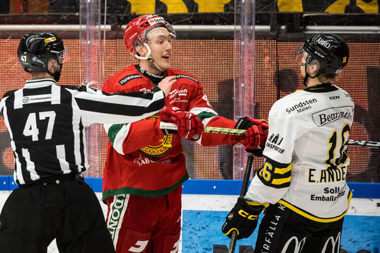 Moras Kalle Kratz och AIKs Ole Einar Egeland Andersen