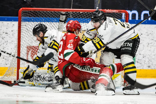 Moras Kalle Kratz och AIKs Mathew Maione
