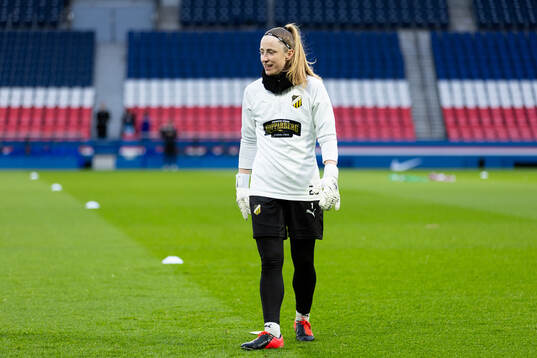 Goalkeeper Loes Geurts of Häcken