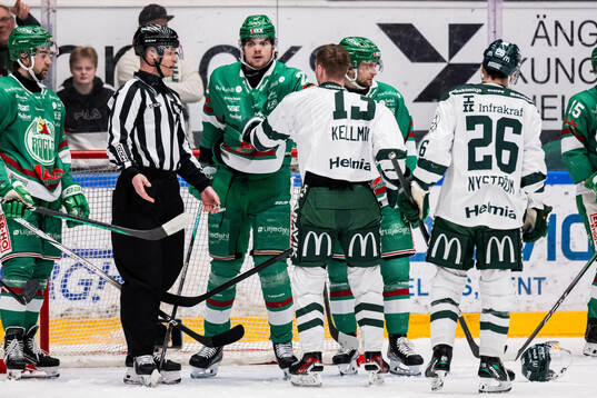 Rögles Lian Bichsel och Färjestads Joel Kellman