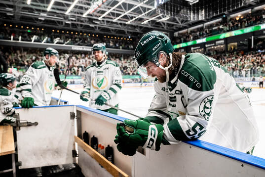 Färjestads Linus Johansson deppar