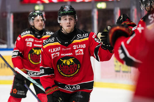 Luleås Jesper Sellgren jublar