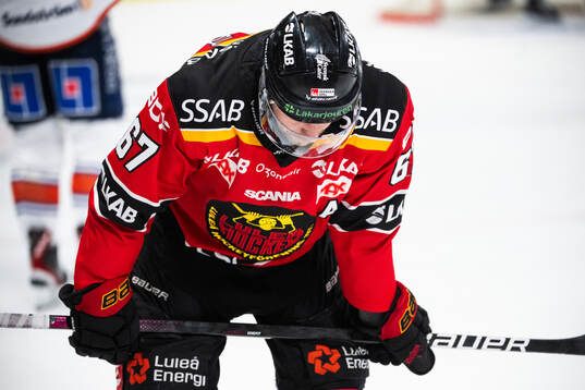 Luleås Linus Omark deppar