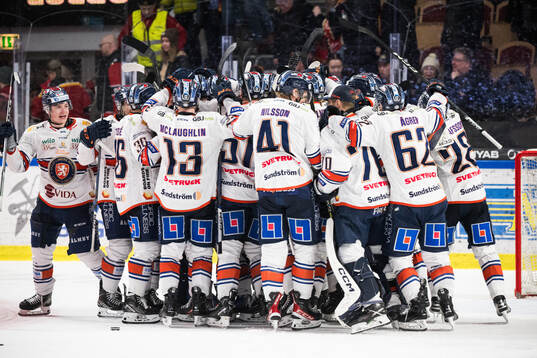 Växjös spelare jublar