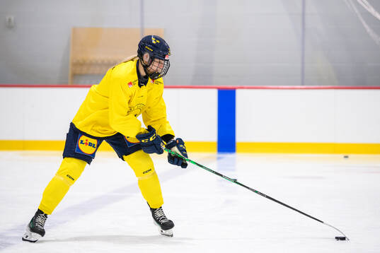 Thea Johansson of Sweden