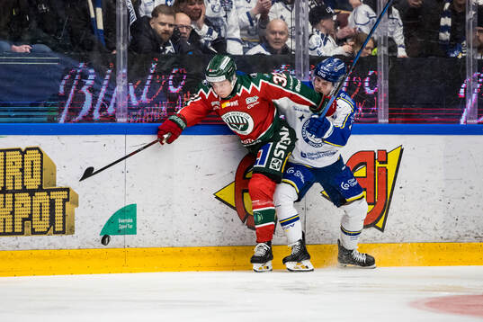 Frölundas Noah Hasa och Leksands Marcus Karlberg