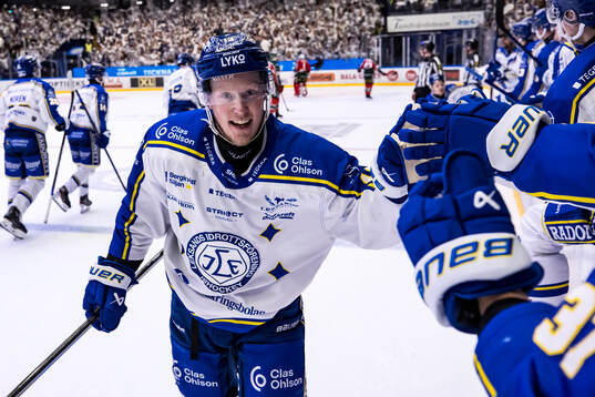 Leksands Kalle Östman jublar