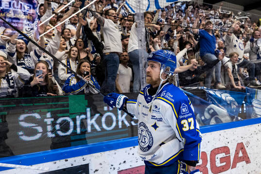 Leksands Anton Lindholm jublar