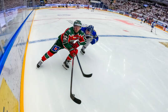 Frölundas Max Friberg och Leksands Kalle Östman