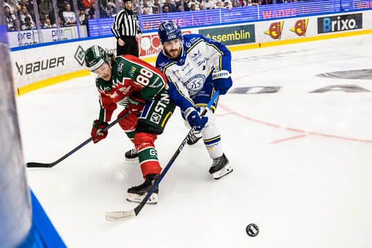 Frölundas Malte Strömwall och Leksands Matt Caito
