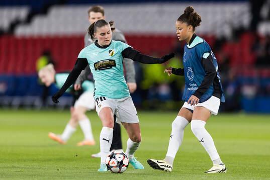 Hanna Wijk and Felicia Schröder of Häcken ahead the UEFA