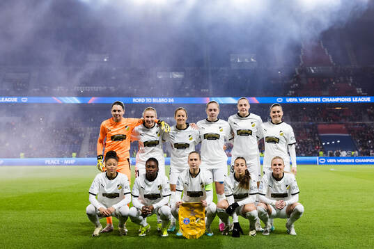 Bläddra bland fler bilder av Football, UEFA Women's Champions League, Quarterfinal 2, Paris SG - Häcken
