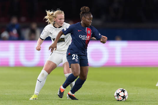 Johanna Fossdalsá Sørensen of Häcken and Sandy Baltimore