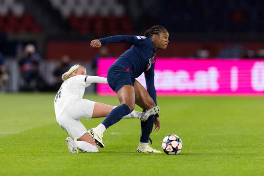 Josefine Rybrink of Häcken and Marie-Antoinette Katoto of