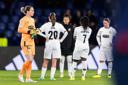 Jennifer Falk of Häcken looks dejected