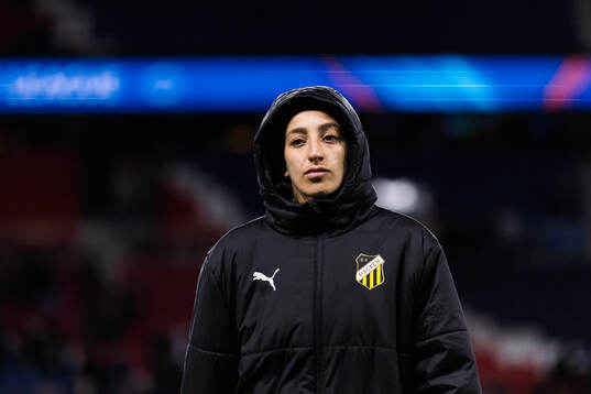 Rusul Rosa Kafaji of Häcken looks dejected