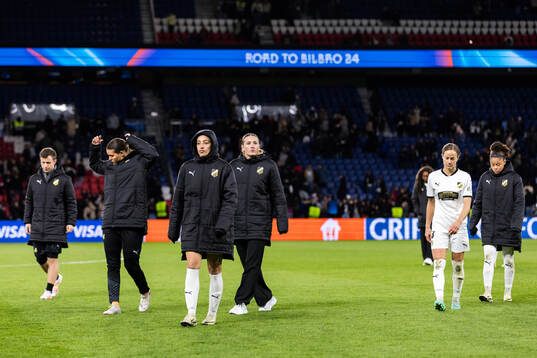 Players of Häcken look dejected
