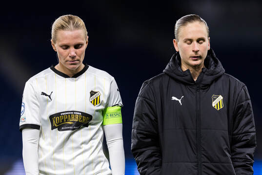 Josefine Rybrink and Filippa Curmark of Häcken looks