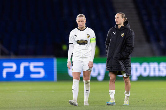 Josefine Rybrink and Filippa Curmark  of Häcken looks