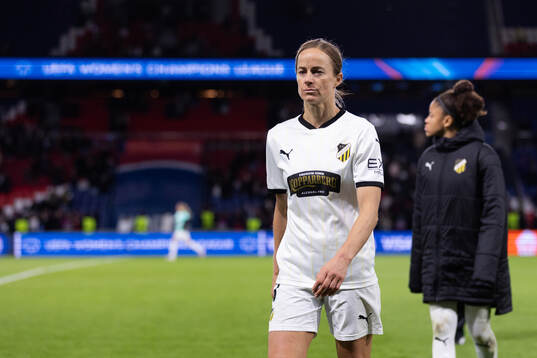 Aivi Luik of Häcken looks dejected