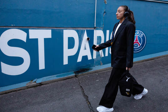 Rusul Rosa Kafaji of Häcken arriving to Parc des Princes