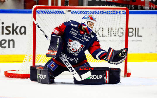 Räddning av Linköpings målvakt Jesper Myrenberg
