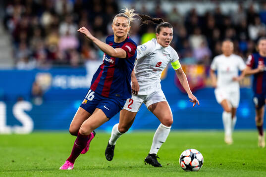 Fridolina Rolfö of Barcelona and Cecilie Redisch Kvamme of