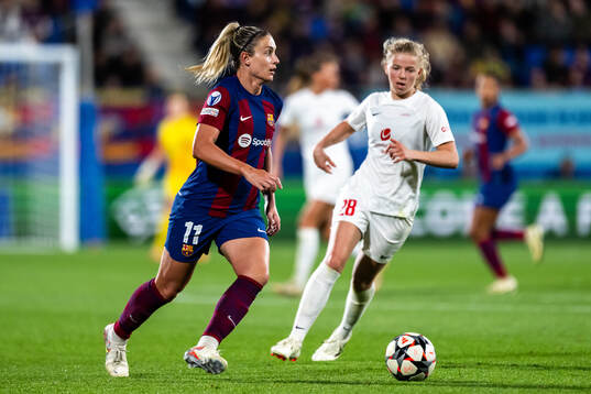 Alexia Putellas of Barcelona and Justine Kielland of Brann