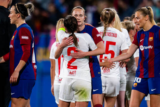 Cecilie Redisch Kvamme of Brann and Caroline Graham Hansen