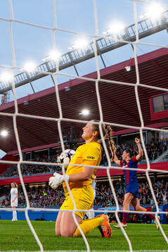 Goalkeeper Aurora Mikalsen of Brann looks dejected