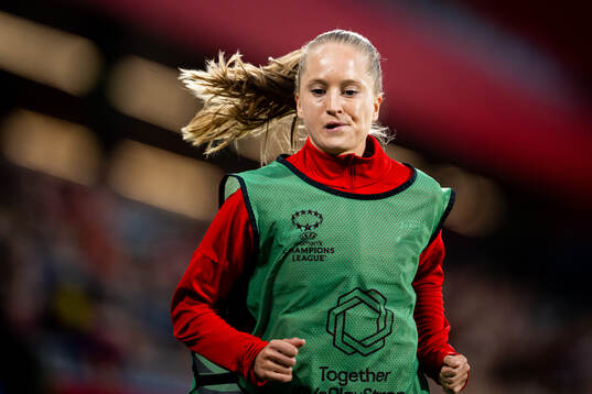 Amalie Eikeland of Brann warms up