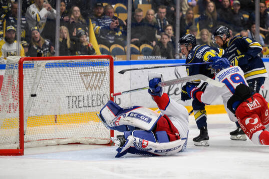 HV71s Åke Stakkestad gör 1-0