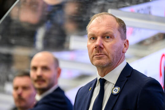 HV71s huvudtränare Johan Lindbom