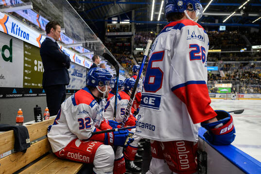 Oskarshamns Oscar Engsund och Lukas Pilö deppar