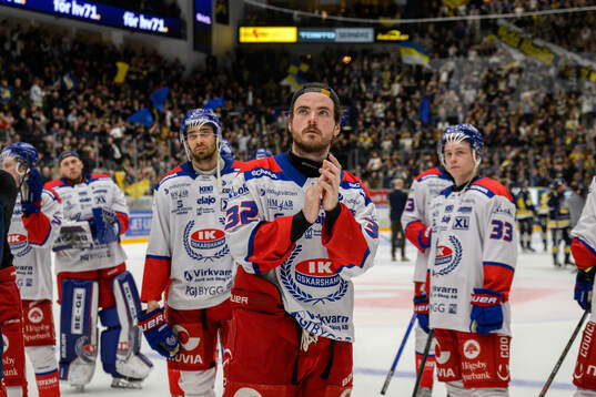 Oskarshamns Oscar Engsund deppar