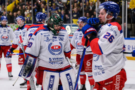 Oskarshamns målvakt Tomas Rydén deppar