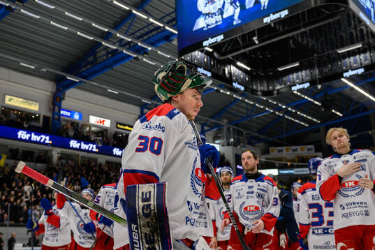 Oskarshamns målvakt Tomas Rydén deppar