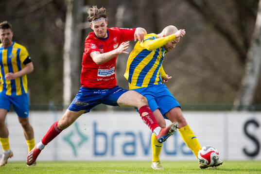 Eskilsminnes Christian Ljungberg och Tvååkers IFs Tim van