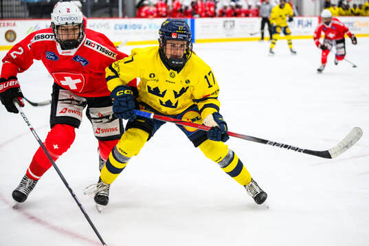 Annic Buchi of Switzerland and Sofie Lundin of Sweden