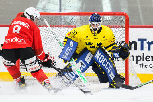 Goaltender Emma Söderberg of Sweden