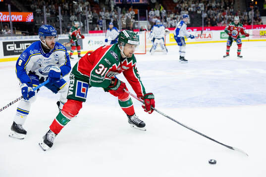Leksands Matt Caito och Frölundas Nicklas Lasu