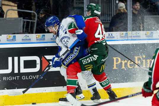 Leksands Matt Caito och Frölundas Carl Klingberg