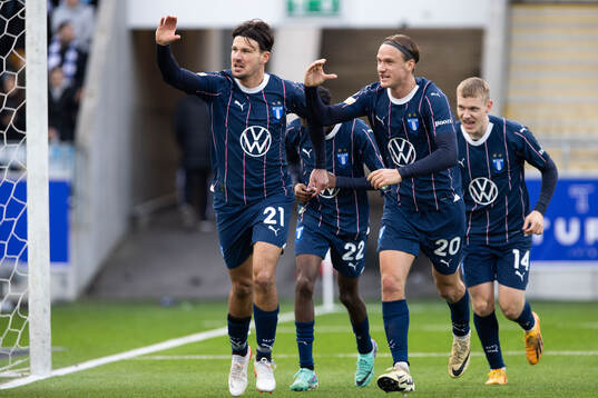 Malmö FFs Stefano Vecchia och Erik Botheim jublar