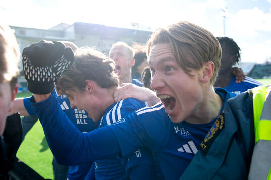 GIF Sundsvalls Marcus Burman jublar