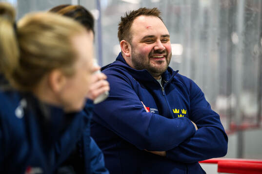 Equipment manager Rickard Regnell of Sweden at a practice